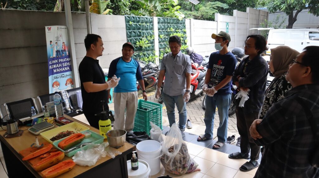 Wahana Menggelar Green Kalcer Bikin Sampah Rumah Tangga Jadi Lebih Bernilai (2)