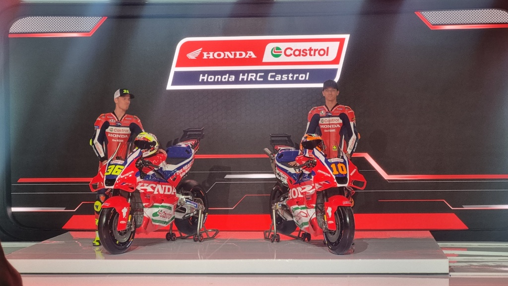 Honda HRC dan Castrol Perkenalkan Desain Livery Terbaru untuk MotoGP 2025 (3)