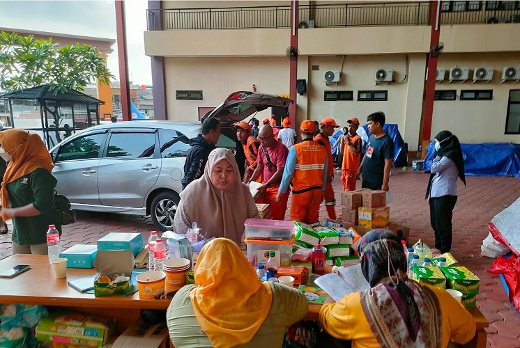 Wahana Artha Group Berikan Bantuan Kebutuhan Pokok dan Obat untuk Korban Kebakaran Kemayoran (2)