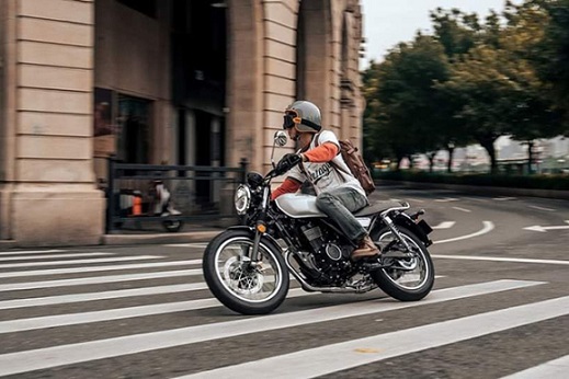 Honda CGX 150 Membawa Nuansa Retro di Jalanan (2)