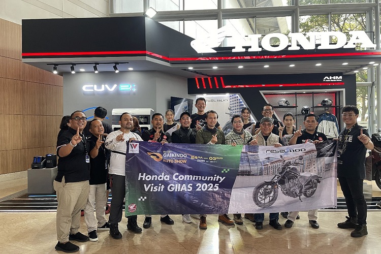 Honda BigBike Rider Tunjukkan Kekompakan di Booth Honda GIIAS 2025 (1)