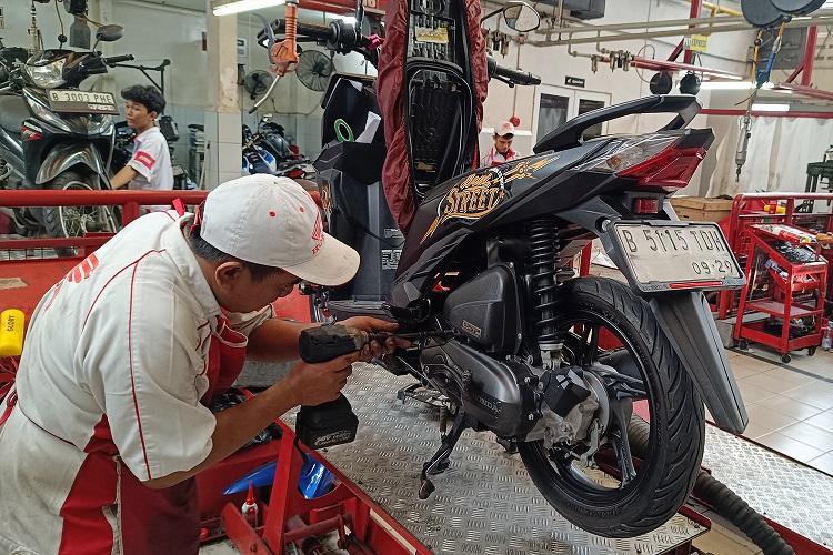 Rayakan Hari Pelanggan Nasional, Servis Lebih Hemat untuk Pengguna AT Honda (3)
