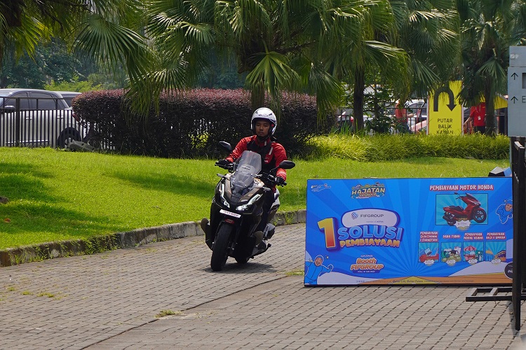 ADV160 RoadSync Bikin Geger! Penjualan Meledak di IMOS (2)
