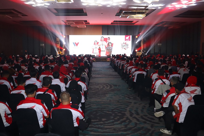 Sales Terbaik Dihadiahi Tiga Motor Honda di Wahana Sales Rewarding 2025 (3)
