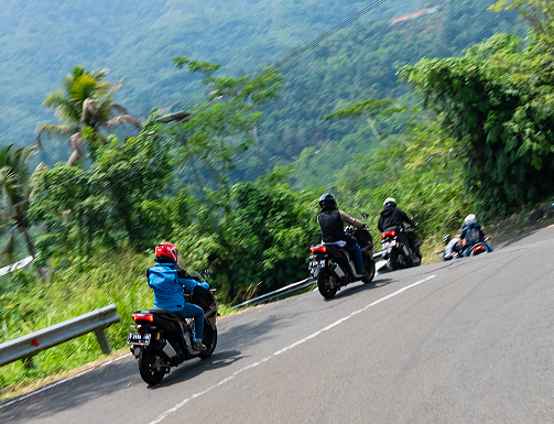 Wajib Tahu! 5 Tips Sederhana Agar Perjalanan Jauh Pakai Motor Tetap Nyaman (1)