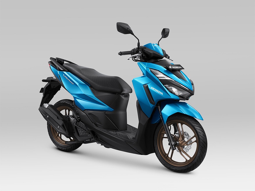 Street Style Hadir! Vario 125 Terbaru Siap Jadi Ikon Gaya Berkendara_Vario 125 Advance Blue