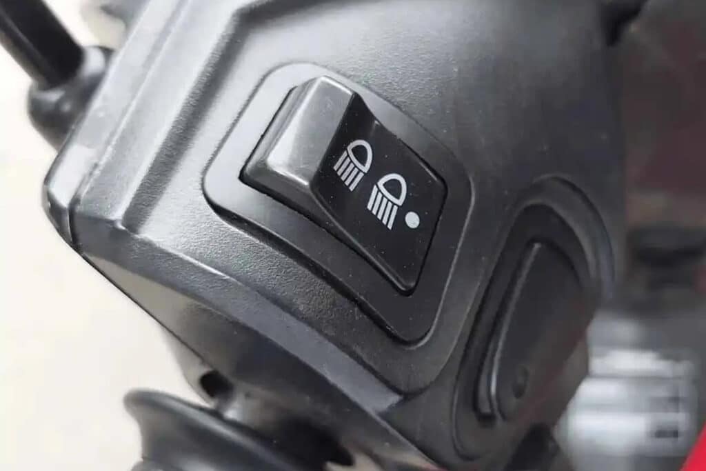 Saklar Motor Bermasalah, Performa Terganggu Waktunya Servis Rutin di AHASS (1)