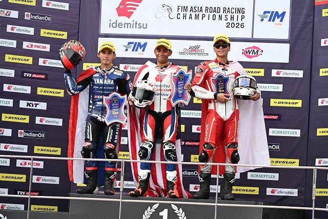 Kencang di Sepang, Pebalap Astra Honda Kibarkan Merah Putih di Podium (2)