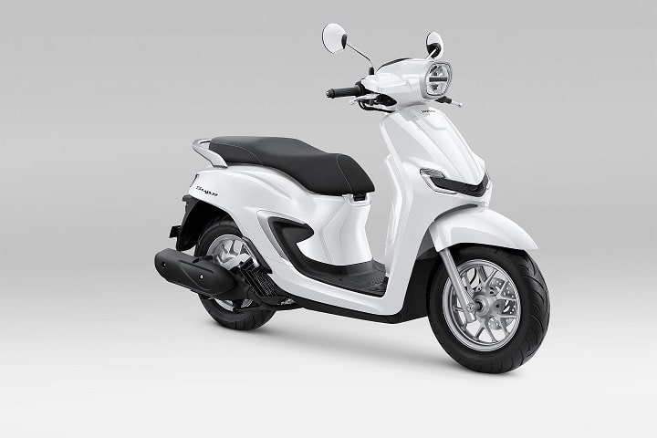 New Honda Stylo 160 Hadir Lebih Premium dengan Sentuhan Warna Burgundy Retro_Honda Stylo 160 - Glam White