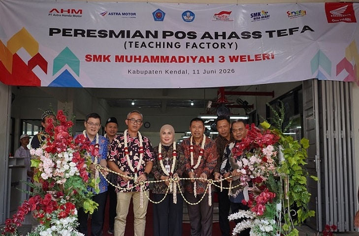 Dari Ruang Kelas ke Bengkel Profesional, Astra Honda Bekali Siswa SMK dengan Pengalaman Industri (2)
