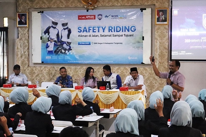 Sinergi WOM Finance dan WMS Tingkatkan Wawasan Safety Riding Siswa SMK (1)