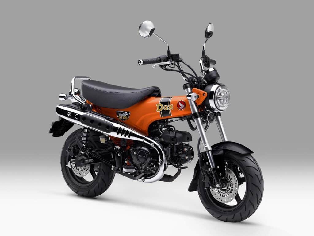 Honda_ST125_Dax_Candy-Energy-Orange_Honda