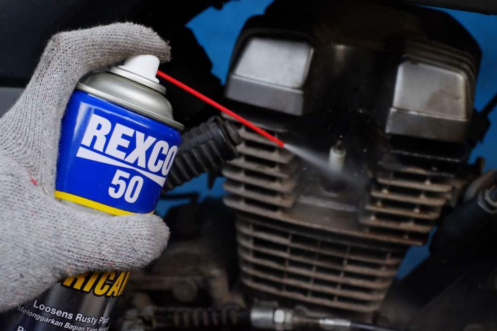 Tips Mengatasi Motor Mogok Akibat Banjir