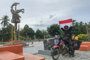 Misi Menjajaki Tugu Khatulistiwa di Indonesia Selama 22 Bulan Perjalanan Selesai