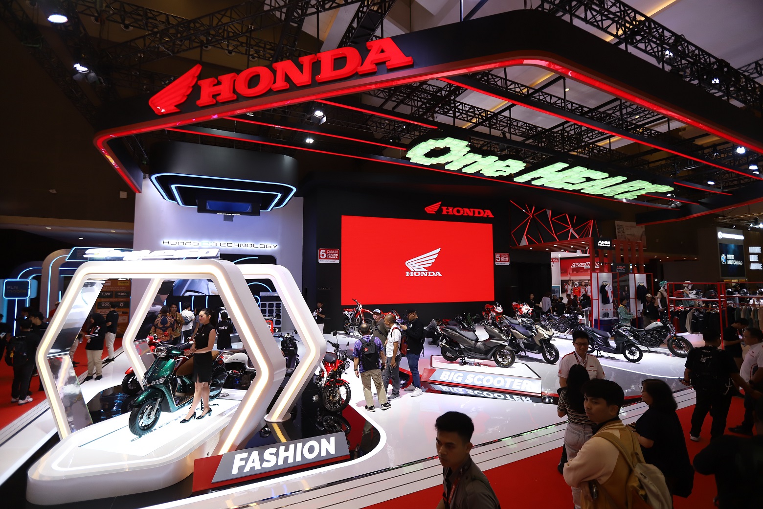 New Honda Stylo 160 Siap Pikat Pengunjung IIMS 2024 (2)