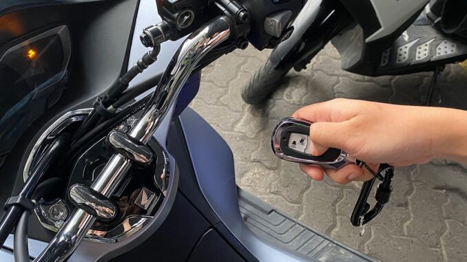 Masalah pada Knob Kunci Smart Key Bisa Jadi Aki Motor Bermasalah (2)