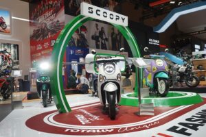 IIMS 2025 Ratusan Pengunjung Jajal Produk Terbaru Sepeda Motor Honda (2)