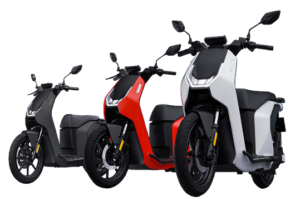 Motor Listrik Baycat dari Charged, Isi Daya Super Cepat dalam 40 Menit!