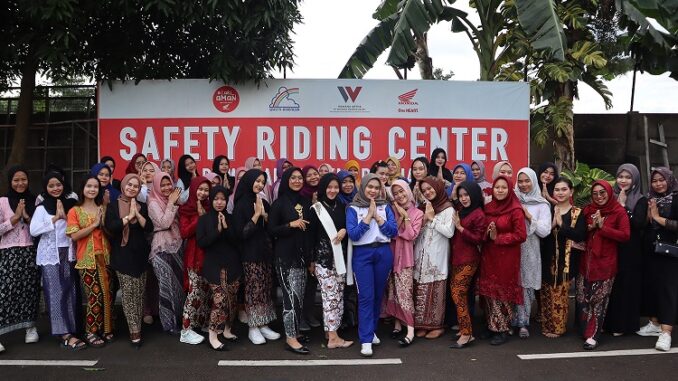 Edukasi Wahana untuk Kartini Muda Tetap Cantik, Utamakan #Cari_aman Edukasi Wahana untuk Kartini Muda Tetap Cantik, Utamakan #Cari_aman