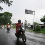 Tips Aman Berkendara Motor Saat Hujan dari Wahana Honda