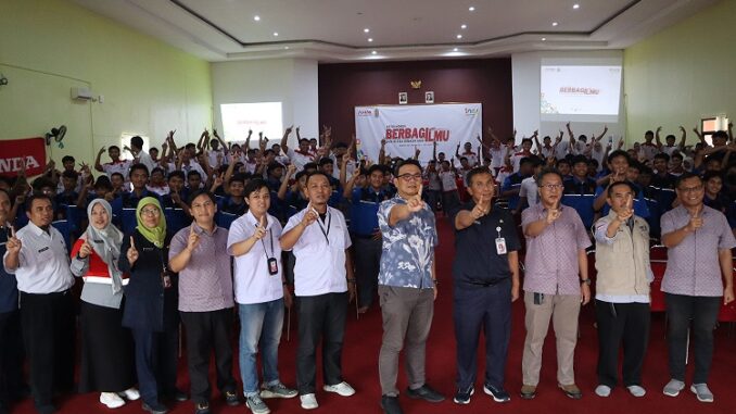 Astra Honda Siap Cetak Generasi Tangguh Lewat Edukasi di SMK 53 Jakarta Astra Honda Siap Cetak Generasi Tangguh Lewat Edukasi di SMK 53 Jakarta