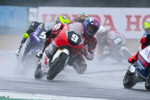 Pebalap Muda Astra Honda Raih Kemenangan Bersejarah di ETC Prancis (2)