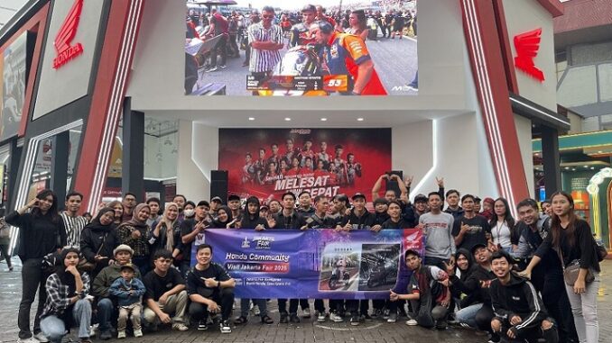 Rolling City Seru Bareng Komunitas Honda Matic, Lanjut Nobar MotoGP di JFK! (1) Rolling City Seru Bareng Komunitas Honda Matic, Lanjut Nobar MotoGP di JFK! (1)