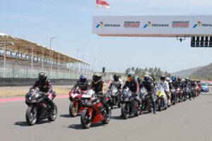 Komunitas Honda CBR Jakarta–Tangerang Rayakan 17 Agustus di Sirkuit Mandalika (1)