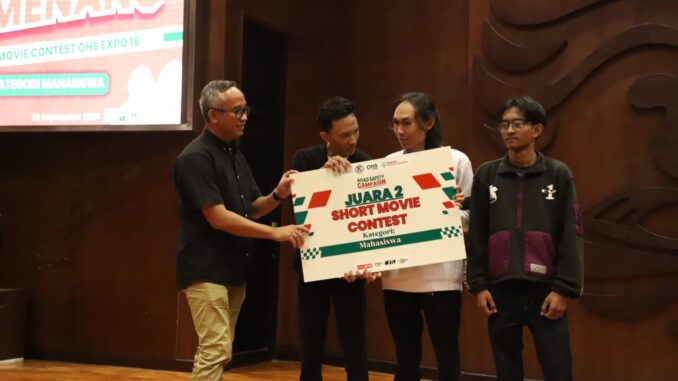 Kolaborasi Yayasan AHM dan UI Sukses Gelar Safety Riding Short Movie Contest 2025 (1) Kolaborasi Yayasan AHM dan UI Sukses Gelar Safety Riding Short Movie Contest 2025 (1)