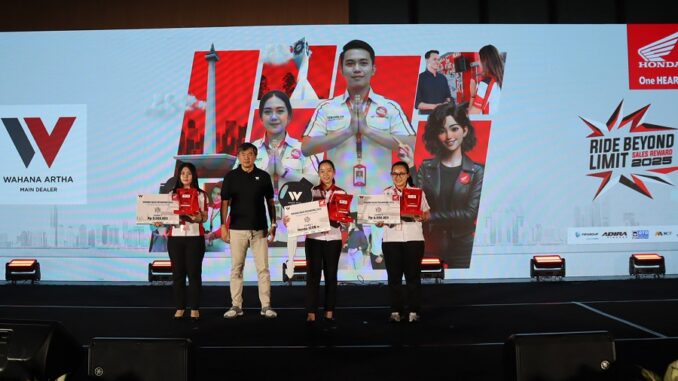 Sales Terbaik Dihadiahi Tiga Motor Honda di Wahana Sales Rewarding 2025 (2) Sales Terbaik Dihadiahi Tiga Motor Honda di Wahana Sales Rewarding 2025 (2)