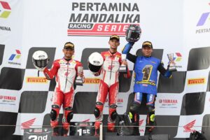 Adenata dan Rheza Melesat Kencang, 'Kuasai' Podium Penutup Mandalika Racing Series (MRS)
