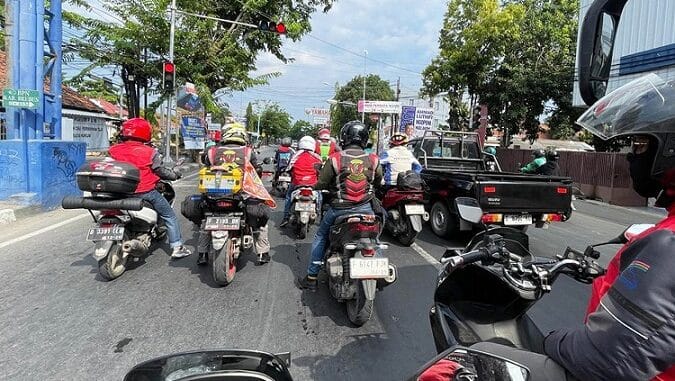 5 Tips Berkendara Aman Saat Mudik Lebaran (2)