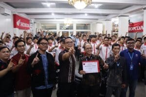 Astra Honda Motor Berbagi Pengetahuan Teknologi Honda Vario 125 Street untuk Generasi Muda (3)