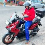 Jangan Biarkan Gadget Mengalihkan Fokus Saat Berkendara (1)