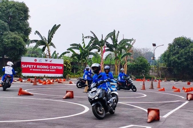 Adu Skill dan Ilmu Safety Riding, SMKN 5 Kabupaten Tangerang Siap Gas ke Level Nasional! (2)
