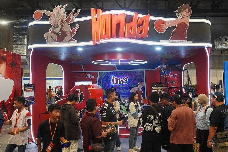 Honda BeAT x DanDaDan Hadir di ICC 2026, Booth Honda Makin Anime Banget! (2)