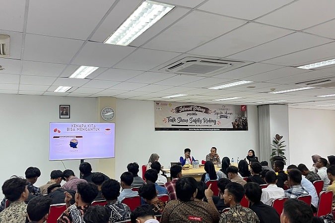 Judul Ngopi Boleh, Ngantuk Jangan Dilawan! WMS Ajak Pelajar Tangerang #Cari_Aman
